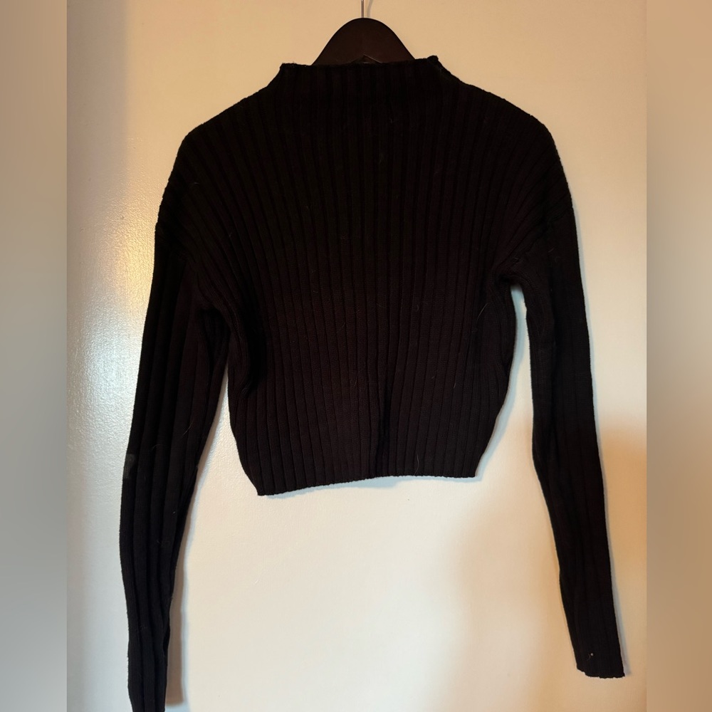 crop guess sweater